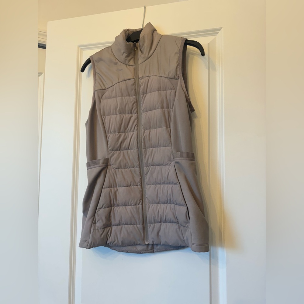 Lulu Lemon Women's Down for
It All Vest .. Light lilac color - Picture 12 of 16